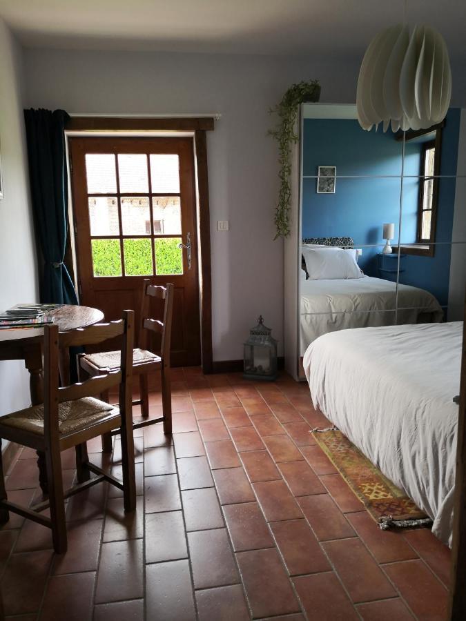 La Ferme De La Terve Bed & Breakfast Bruailles Exterior photo